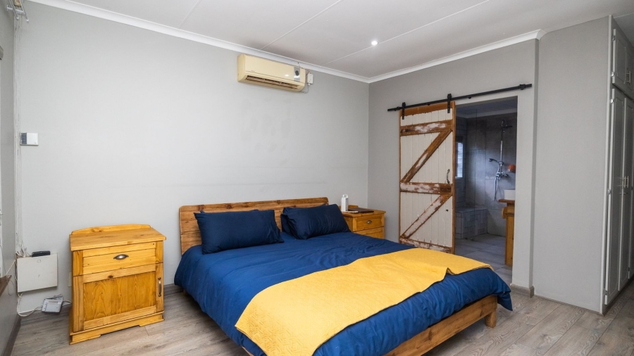 3 Bedroom Property for Sale in Safari Gardens North West